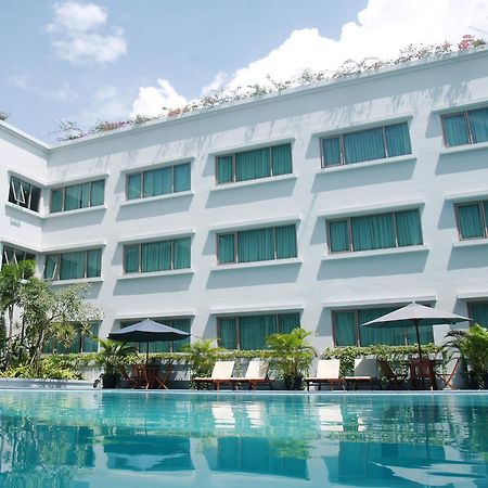 Aston Tropicana Hotel בנדונג מראה חיצוני תמונה