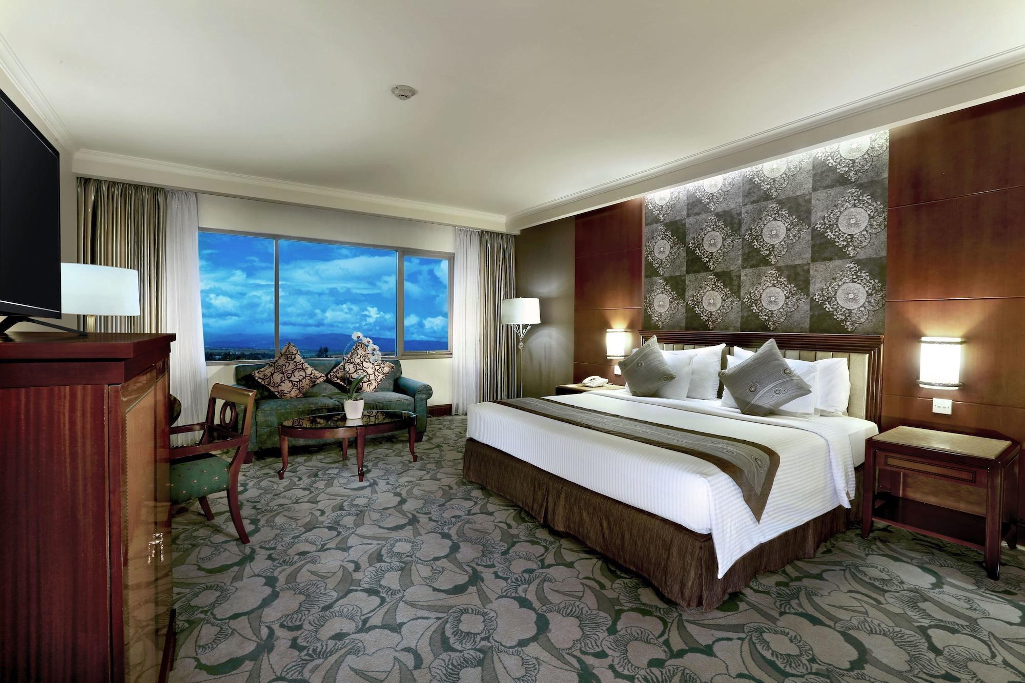 Aston Tropicana Hotel בנדונג מראה חיצוני תמונה