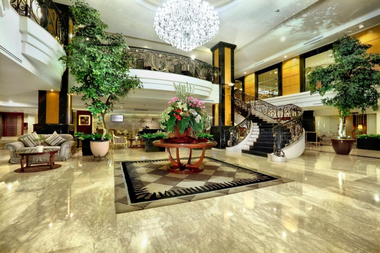 Aston Tropicana Hotel בנדונג מראה חיצוני תמונה