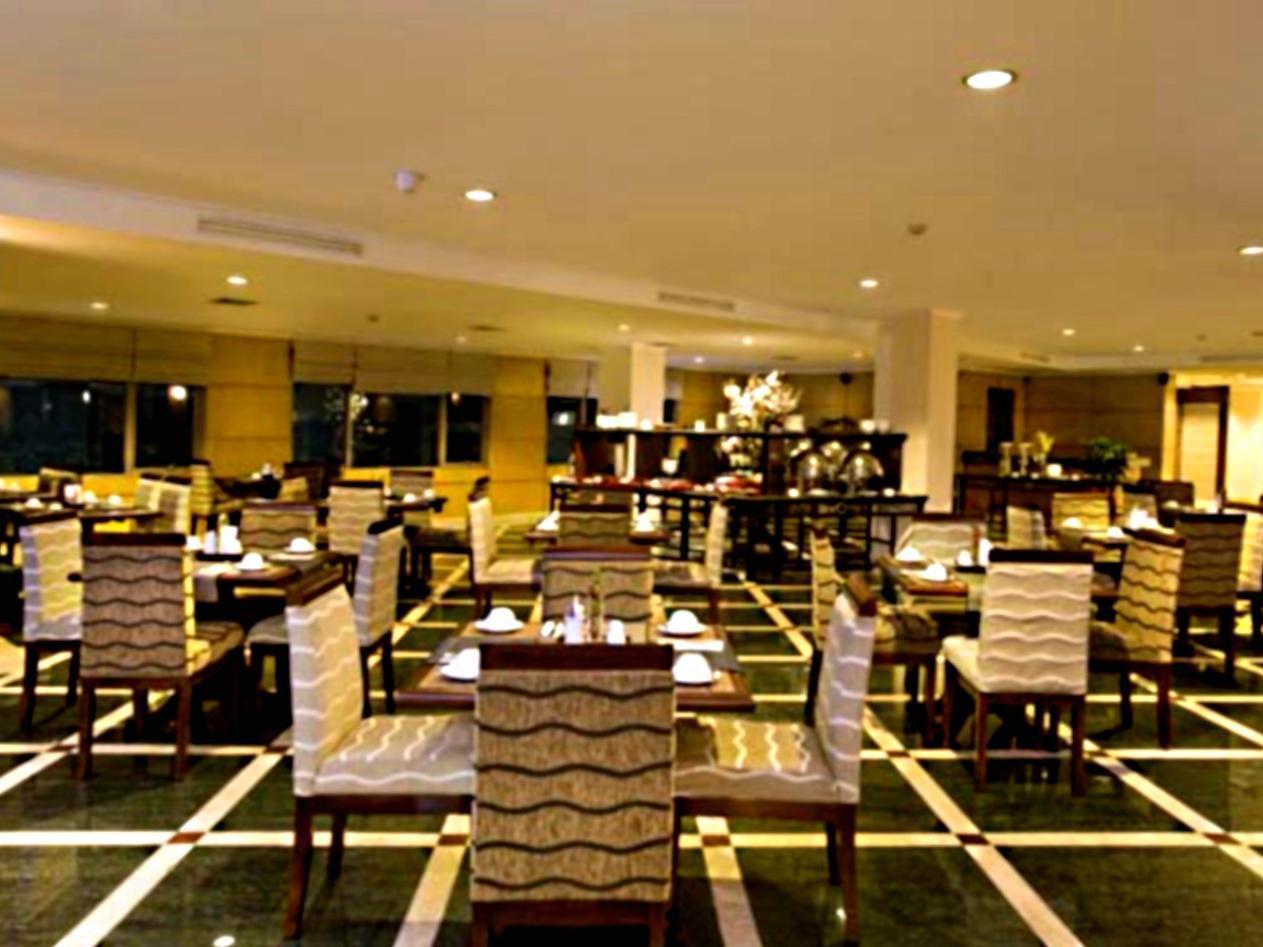 Aston Tropicana Hotel בנדונג מראה חיצוני תמונה