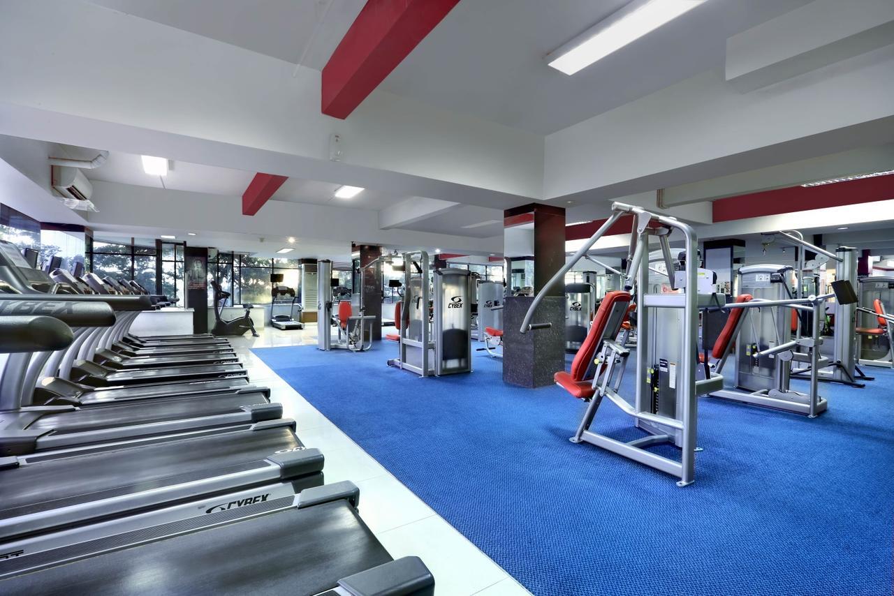 Aston Tropicana Hotel בנדונג מראה חיצוני תמונה