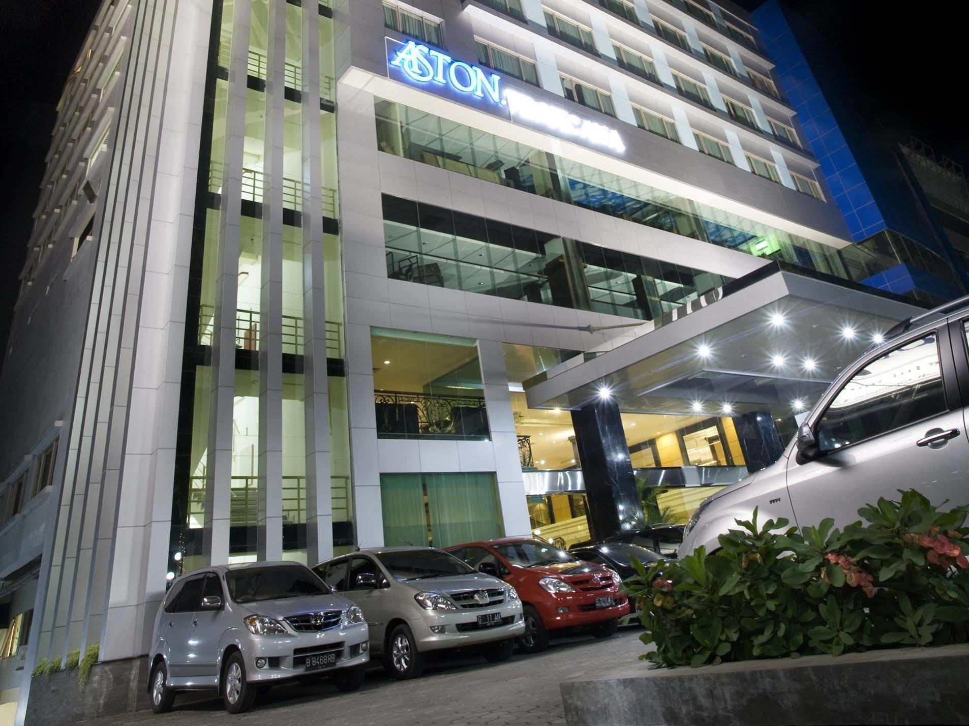 Aston Tropicana Hotel בנדונג מראה חיצוני תמונה