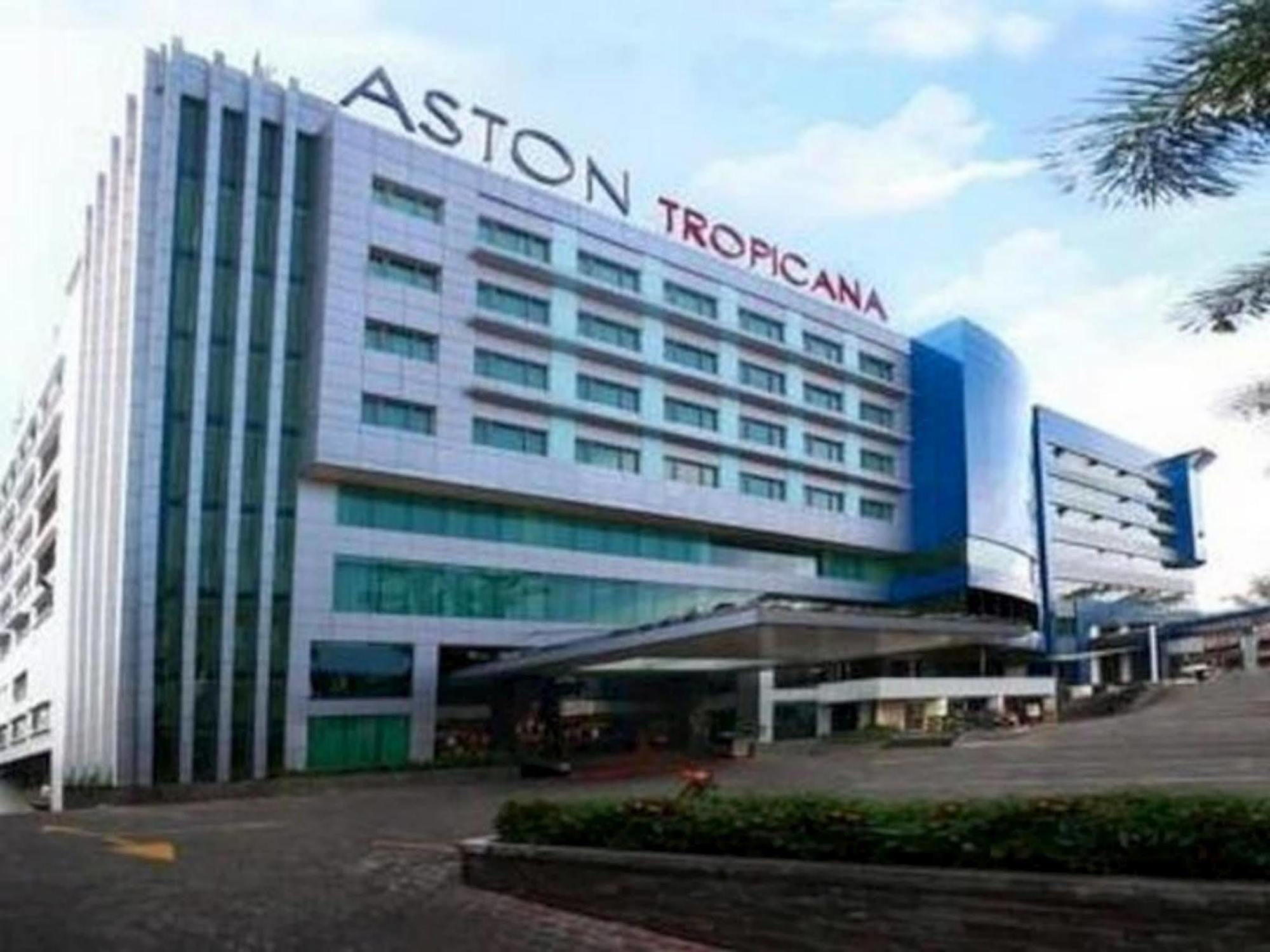 Aston Tropicana Hotel בנדונג מראה חיצוני תמונה